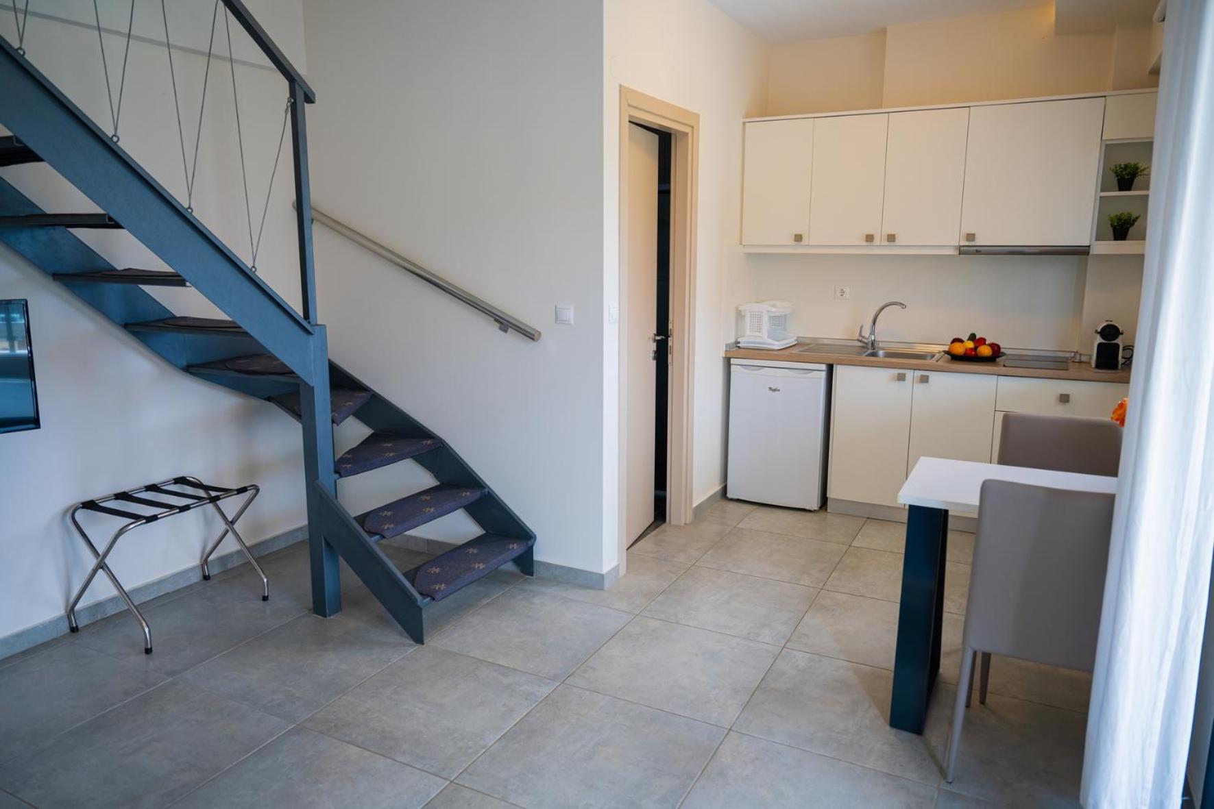 Callista Suites Flogita Extérieur photo